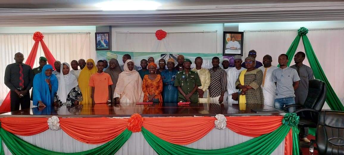OMojedec's tweet photo. Projet «Appui à la #gouvernance_locale_inclusive et la promotion des #Droits_Humains au sein des #FSI». Dans ce cadre, le #MOJEDEC et l'@IDDH_Niger ont organisé à #Niamey, du 13 au 14/7/23, un atelier de dialogue multi-acteurs sur les défis sécuritaires financée par la #DUE. https://t.co/fbW0mc4gJE