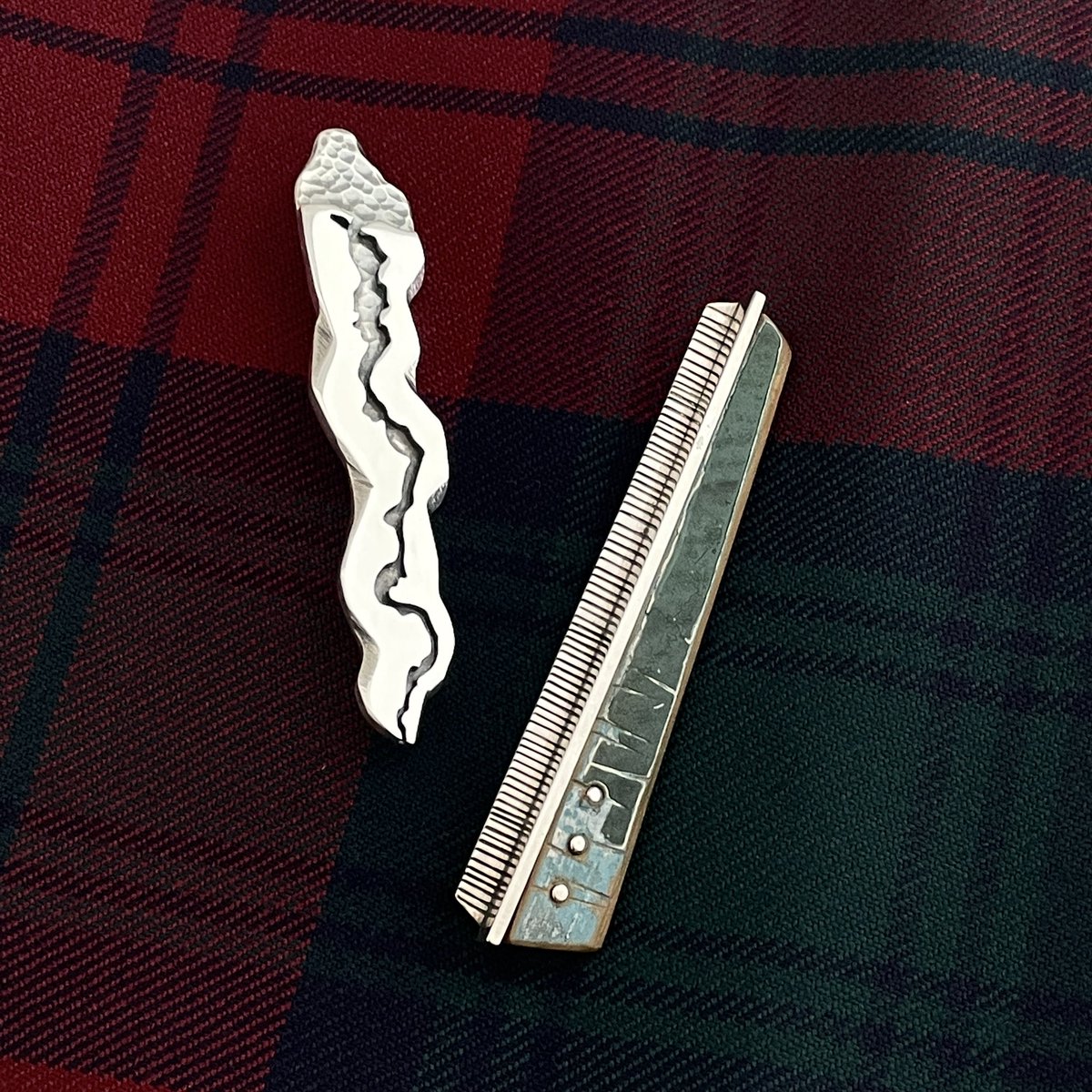 islayspalding's tweet photo. Two of my Kilt Pins that were recently acquired by the @NtlMuseumsScot for their collection of contemporary Highlandwear and accessories - the River Spey Kilt Pin and Whisky Cask Grain &amp; Glint Kilt Pin #wellchuffed! https://t.co/dioKN8BBHP