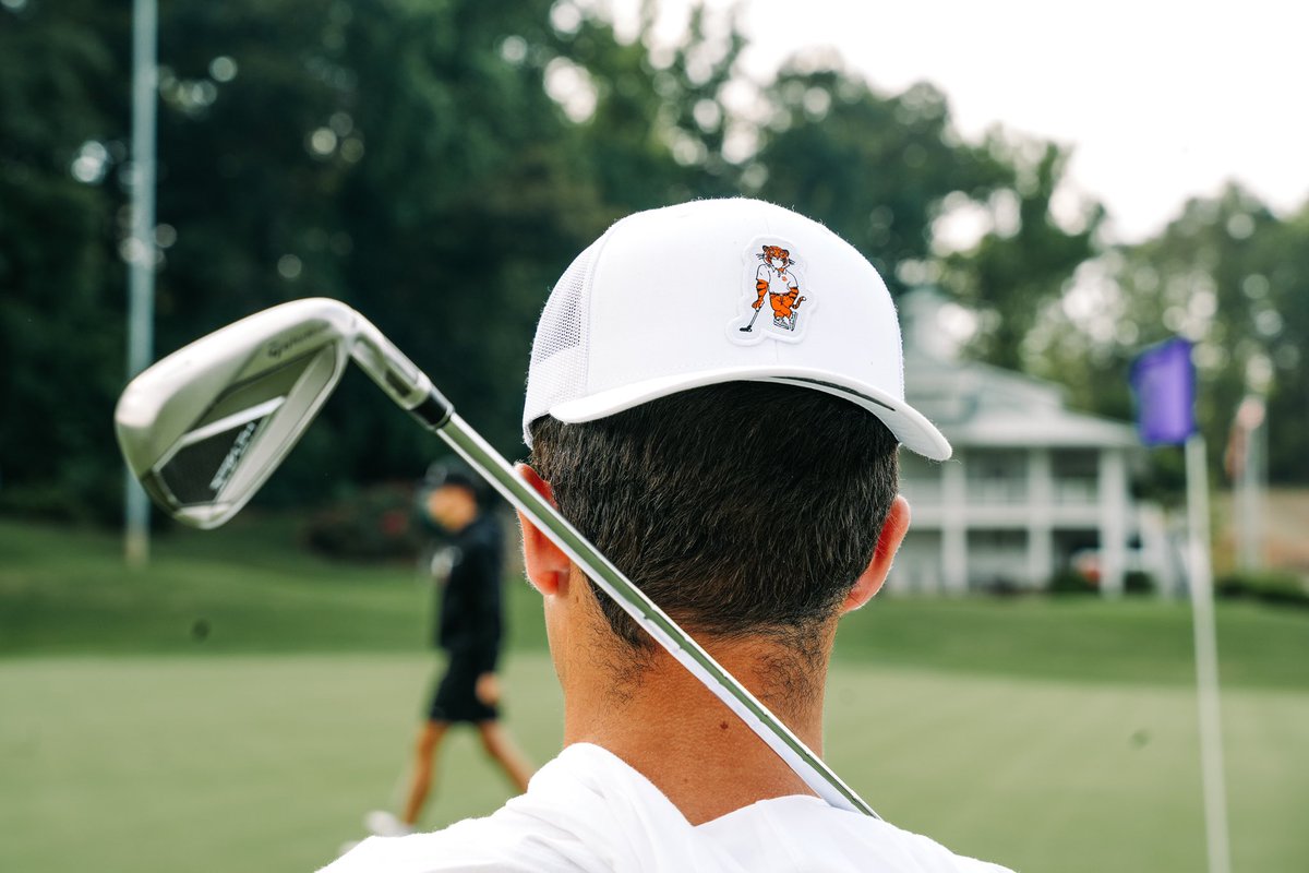 ClemsonMGolf's tweet photo. Head to the link below and Give to Golf Paws! Fresh gear available 👀🔥

https://t.co/zzLvSyvCRa https://t.co/iqxrvUvLXW