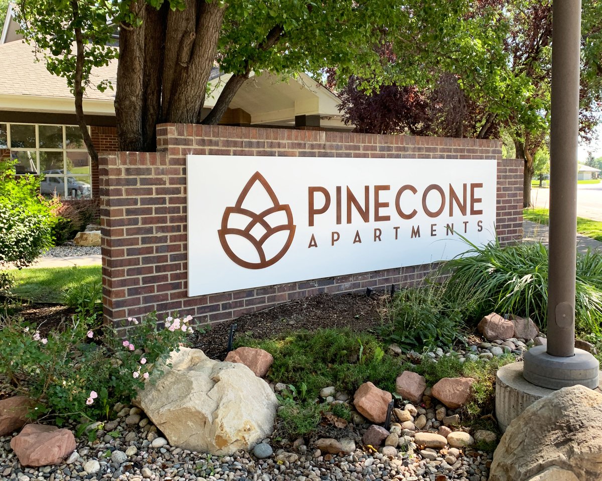 BSCSigns's tweet image. ✨ Update Your Monument Signage! ✨

Is your business ready to make a bold statement and captivate your audience? It's time to upgrade your signage with a modern touch that reflects your brand's vision and innovation! 🚀🎉

#customsigns
#monumentsign
#branddesign
#ModernSignage