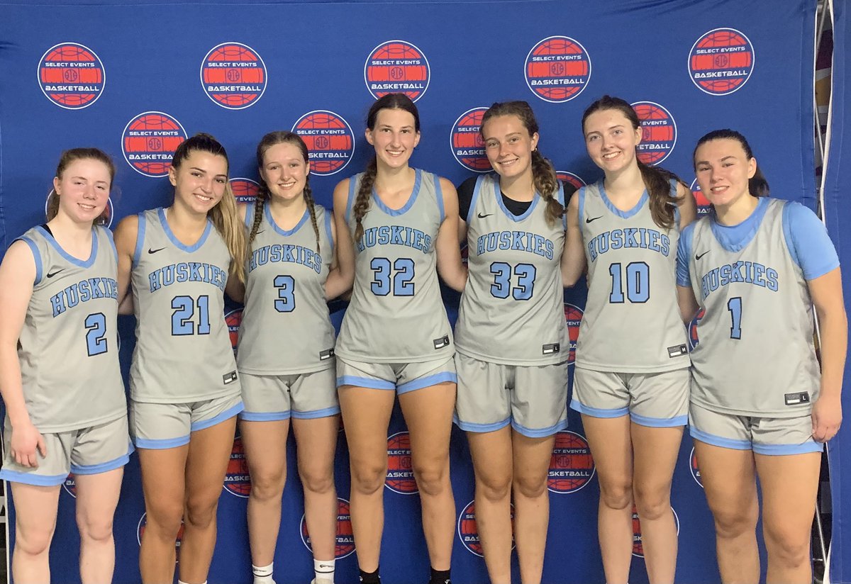 MAHuskies_eycl's tweet photo. So proud of this team and all they’ve accomplished this season! Last tournament @NookBasketball @SelectEventsBB was a success! Thank you for all your hard work and dedication this season. It will pay off, we’ve got not doubt about it. https://t.co/GAzlXQWfPp