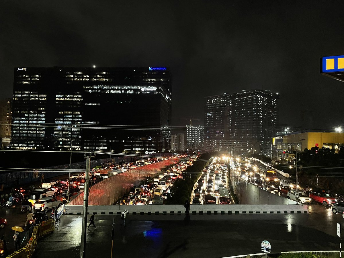 pavan_mashapari's tweet photo. Mad rains! Mad traffic! 
view from mindspace flyover #hyderabadrains
@HiHyderabad https://t.co/o0VtO1bn9b