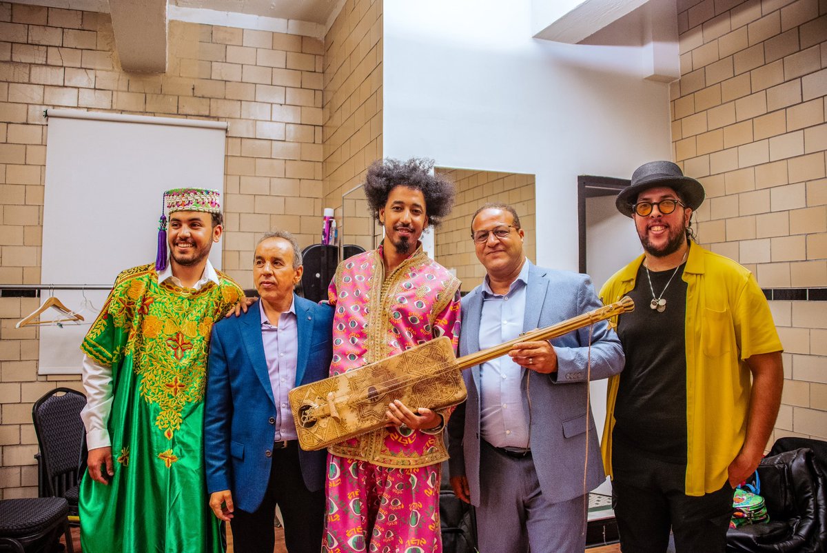 I was honored by the presence of the Consul General in New York City, Mr. Abdelkader El-Jamousi, and his deputy, Mr. Mohamed Ait Bihi, at a show in New York City within the framework of global mashups between this Gnawa and Balkan music. This presence was an encouragement for