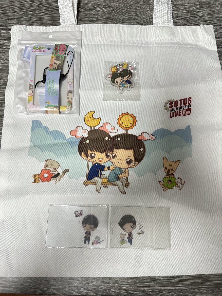 KtaiRabbit's tweet photo. กลับมาถึงบ้านมาเจอซองใหญ่ๆ แต่เพิ่งได้แกะ น่ารักมากกก อยากได้เพิ่มเลย ☺️💕
#KSCOM #คริสสิงโต #ทีมพีรญา https://t.co/lEXS2Wojeh
