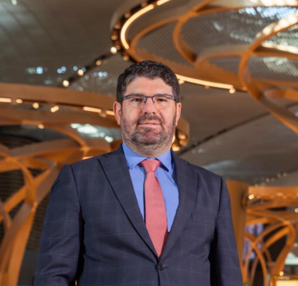 .<a href="/igairport/">iGA Istanbul Airport</a> İnsan Kaynakları Direktörümüz <a href="/AhmetHakan_A/">Ahmet Hakan Arslan</a> <a href="/EkonomistDergi/">Ekonomist Dergisi</a> dergisinin En Güçlü 50 İK Lideri, Satın Alma Direktörümüz <a href="/34nte/">Tayanc Eryavuz</a> da Türkiye’nin En Güçlü 50 Satın Alma Lideri arasında! Her iki ‘Lider’ çalışma arkadaşımı başarılarından dolayı gönülden kutluyorum! 👏👏