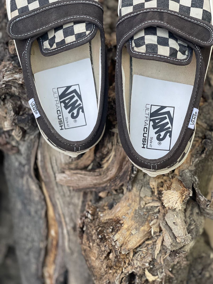 ajikxs's tweet photo. Bantu teman 
Dijual 
Vans Aneheim factory Style 47 dx 
Size 40 (25.5 cm)
Kondisi 90 %  baik
Harga 650k
Box ada
Hub : +62 859-0049-1972
#CepatLaris #CepatLaku #Vans #JualCepat #Pasar #Sepatu https://t.co/pAQIySc527