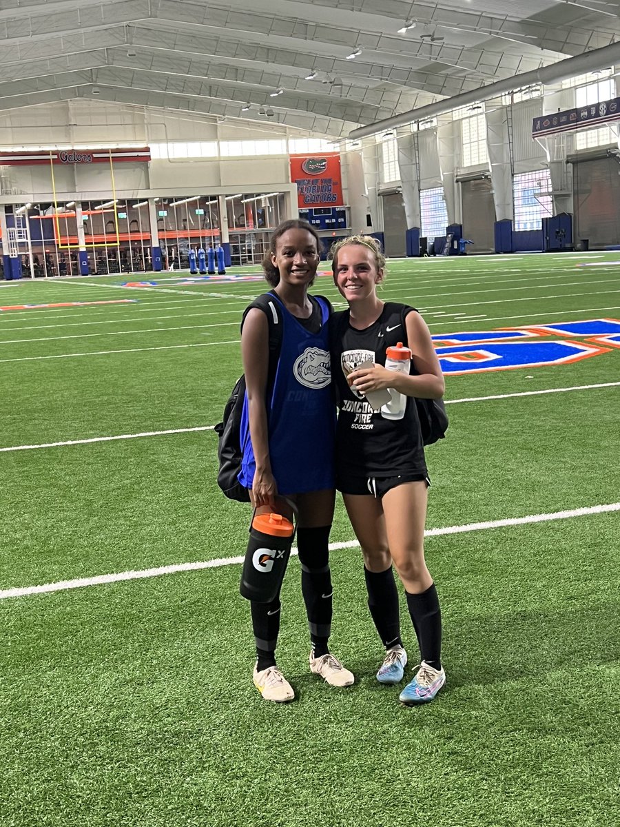 LexiK_CF2008's tweet photo. Big shout out to Florida Gators Women’s soccer 
Great Coach and Staff , Great players - Great camp !!
Go Gators https://t.co/sx7e9vk43a