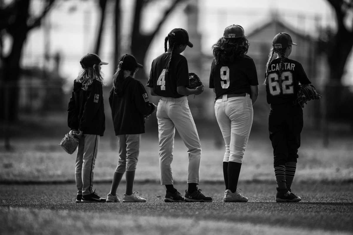 The SF Bay Sox Girls Baseball program is the largest of its kind in the US.  The program was founded in 2015 by former players Rachelle 'Rocky' Henley & Alex Oglesby & provides developmental activities and teams for girls ages 6-18, serving some 100 girls annually.📸: @jeanfruth