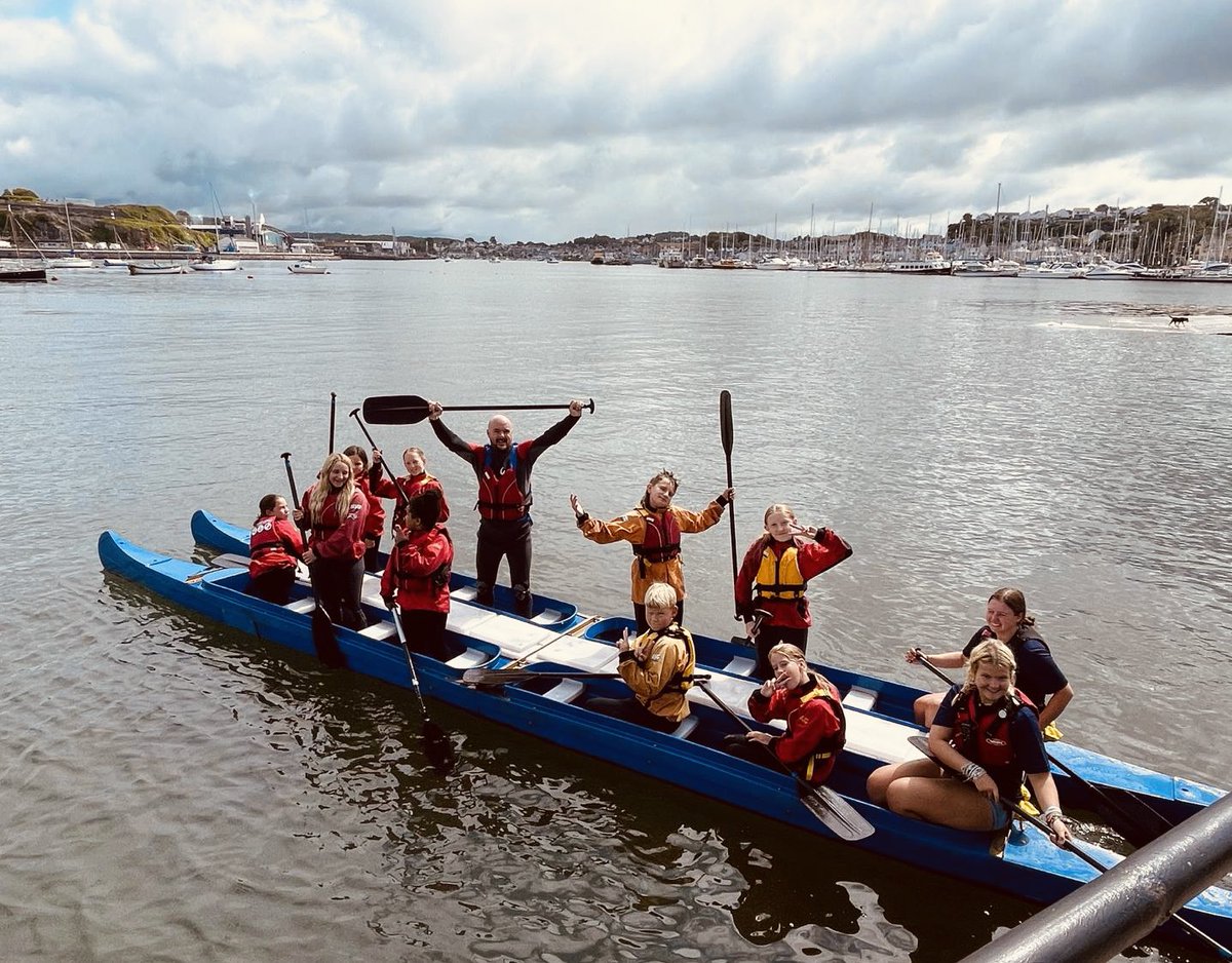 connectedyouth2's tweet photo. Fantastic day at Mount Batten today with our guys from Ernesettle. We took part in Bell Boating and Climbing. https://t.co/sgIgtjgH0C