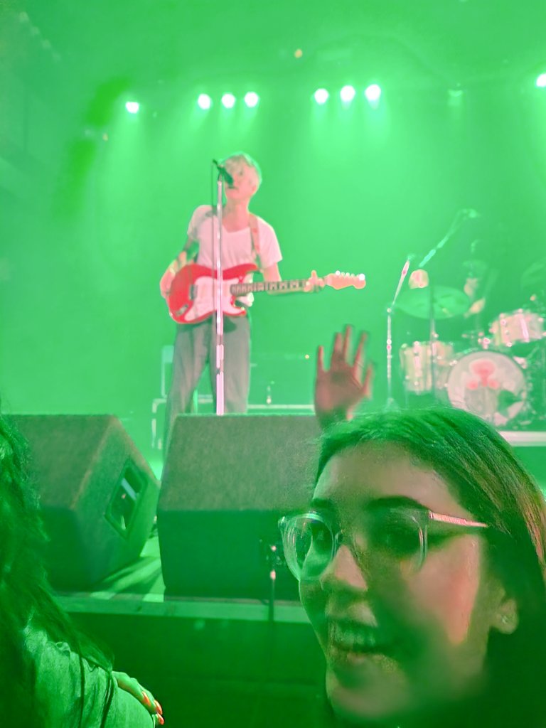 burny213's tweet photo. @wearescientists anybody want 3x tickets for York Tuesday. My daughter is in hospital, so we can't make it 😥 https://t.co/GwV4GSL52l