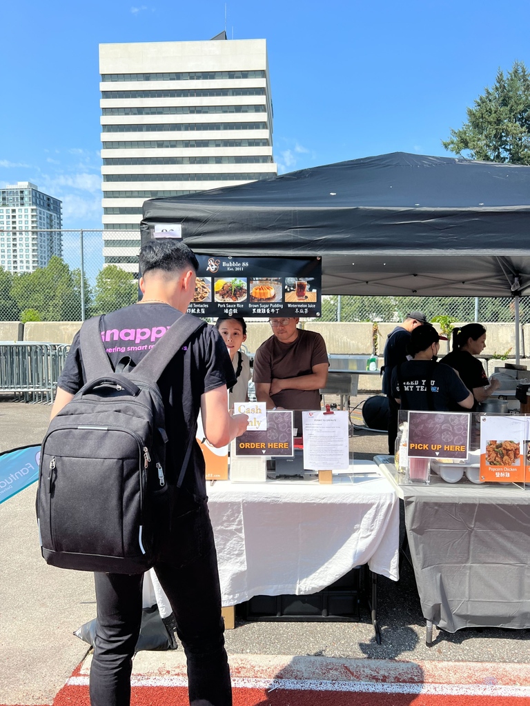 GoSnappyio's tweet photo. Jeff and Suey checked out the Vancouver Bubble Tea Festival earlier this month. They had a great time sampling lots of bubble tea! Vendors used Snappy's feedback QR code to gather data from participants that will help when planning future festivals. https://t.co/qHYg9KxCQv