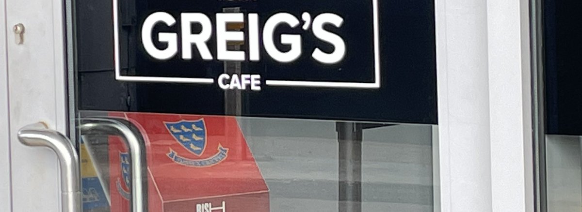 am_petrovic's tweet photo. Fun fact - this is what we call Greggs in the south https://t.co/WQQcSsSyPK