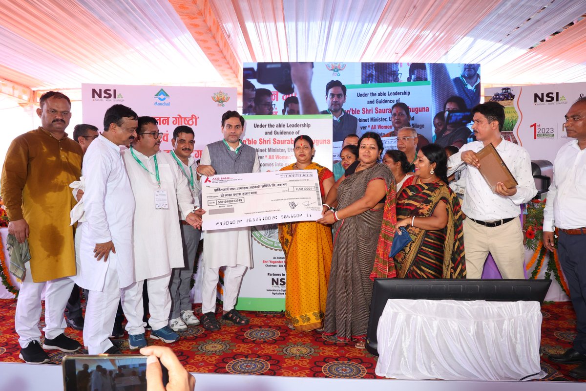 AanchalPure's tweet photo. Inauguration of first ever #FodderPlusFPO in Uttarakhand - Shaktifarm Chara Utpadak Sahkari Samiti, Basgar, US Nagar by Hon. Dairy Minister, Uttarakhand @BahugunaUK. This will create sustainable fodder supply chain through silage production.
@basava_ias
@NDDB_Coop
@MinOfCooperatn https://t.co/ODGspnfRd2