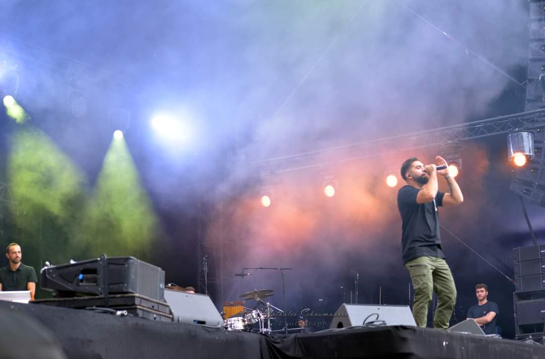 FansKendjiG_Off's tweet photo. @GIRACKENDJI sur la scène des Francofolies de Spa hier (24/07/2023)

📷 Nathalie Schoumakers Photography

#TeamKendji #Kendji #festival https://t.co/PAYhWiSMw4