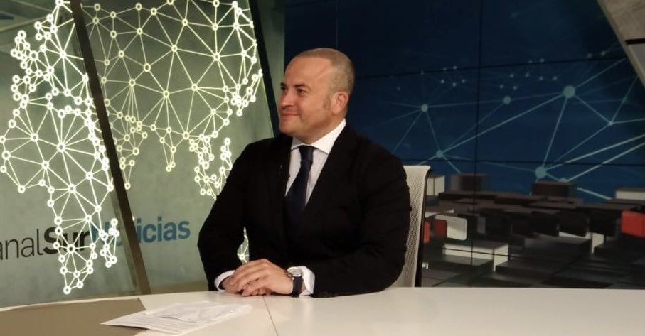 JulioDiazpol's tweet photo. Esta noche estaré en @RealpolitikTel @RealpolitikFM @RealpolitikOK para Argentina.
Analizaré lo ocurrido en las #Elecciones2023 en #España, así como la situación actual del país y los posibles pactos postelectorales.
⏰ 00:00 am.
#Talentya
🟢 Directo: https://t.co/EAYNJCSYV7 https://t.co/XfDOpoNbkv