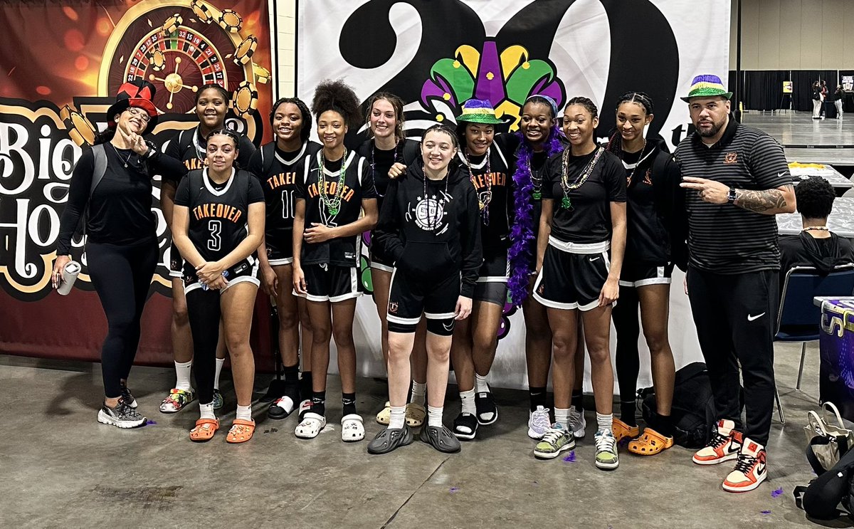All good things come to an end!! Great ending to the season finishing 6-2 , falling short with an overtime semifinal loss.  Big 🙏🏽 🙏🏽 to all the coaches who took the time to watch us play!! #ItsJustDifferent <a href="/TeamTakeoverGBB/">TeamTakeoverGirlsBB</a>
