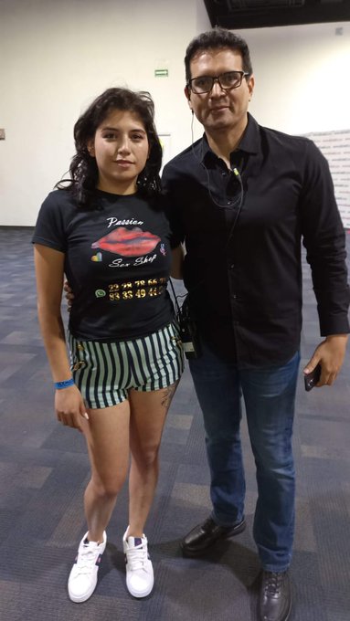 Una fotito del Recuerdo en la @expo_SEXMEX 2022 con una gran persona! @FernandoDraco3x ! ❤️ https://t<a class="tags" target="_blank" title="On Twitter" href="/?out=eyJ0eXAiOiJKV1QiLCJhbGciOiJIUzUxMiJ9.eyJpYXQiOjE3MjEzMzMwODAsImlzcyI6InR3cG9ybnN0YXJzLmNvbSIsIm5iZiI6MTcyMTMzMzA4MCwiZXhwIjoxNzUyODY5MDgwLCJyZWRpcmVjdF91cmwiOiJodHRwczovL3R3aXR0ZXIuY29tL2V4cG9fU0VYTUVYIn0.dA5aeqTF1jFucJlrRzG1eKfS7AFuCJDQehHWiQCshu7F9yIQeuZNhhVOtxr201k_SjvDpp1KofODuvlCG_QZFw">@expo_SEXMEX</a><a href="/tag/cdmx"class="tags"><span>#cdmx</span></a><a href="/tag/agenda"class="tags"><span>#agenda</span></a><a href="/tag/modo"class="tags"><span>#modo</span></a><a href="/tag/aventurine"class="tags"><span>#aventurine</span></a>