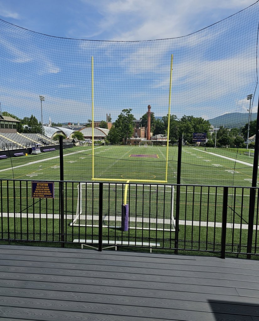 ronan_thomas10's tweet image. Had a great time getting to see Williams College. Thank you @CoachHennessey for the tour. @WilliamsEphsFB