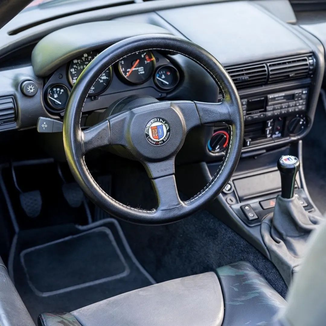 winnie_car's tweet photo. The BMW Z1 is the first model in BMW's line of Z series roadsters (two-seater convertibles), and was produced in limited numbers from 1989 to 1991.#ford #mustang #mustanggt
#Fordmustang #s550only #shelby #shelbygt500
#mustangfanclub #classiccars #classiccarsforsale https://t.co/75bwOhjOVC