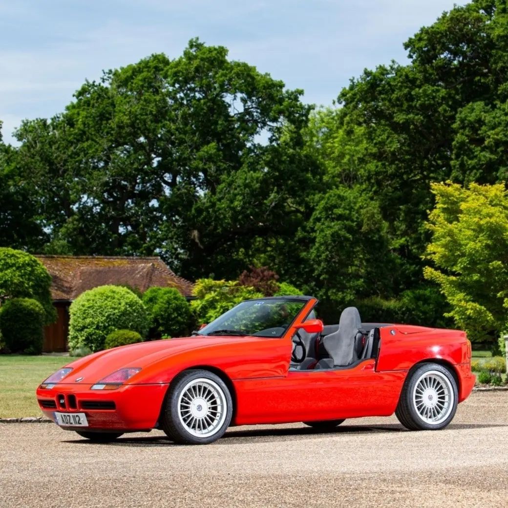 winnie_car's tweet photo. The BMW Z1 is the first model in BMW's line of Z series roadsters (two-seater convertibles), and was produced in limited numbers from 1989 to 1991.#ford #mustang #mustanggt
#Fordmustang #s550only #shelby #shelbygt500
#mustangfanclub #classiccars #classiccarsforsale https://t.co/75bwOhjOVC