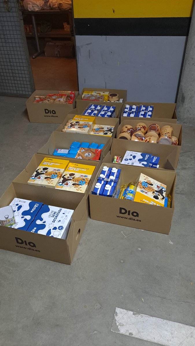 Nuestros amigos de @madeforspainandportugal , la mejor agencia de viajes de lujo especializada en viajes personalizados, ha vuelto un mes más a hacernos un súper donativo de comida...si es que son maravillosos!!!