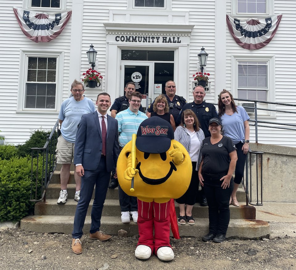 Town staff welcomed <a href="/WooSox/">Worcester Red Sox</a> mascot "Smiley" for a surprise visit to Community Hall today! 

Smiley and the Red Sox came to Town today in advance of "Rutland Takeover Day," this Thursday, July 27th at 6:45 PM. 

Tickets are still available at offer.fevo.com/rochester-red-…