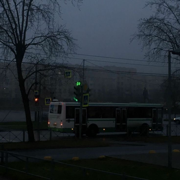 gIoomyweather's tweet photo. gloomy day. https://t.co/37RvlilRYZ