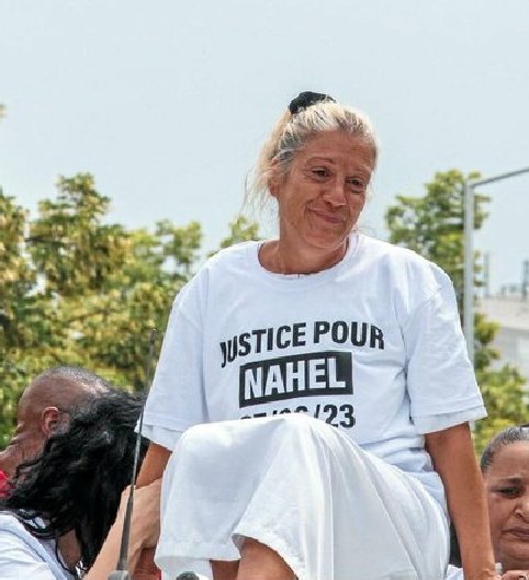 BakilyFatoumata's tweet photo. Pas 
Un 
Mot
Pour 
Nahel. Pas un.

Pas 
Un
Mot
Pour 
La 
Maman
De
Nahel. Pas un.

Ce que l'on ne nomme pas n'existe pas. 

#Nahel j'écris ton nom. 

#Macron13h https://t.co/2sEx1zQxzw