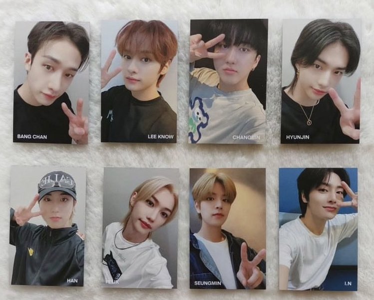 _yyyas's tweet photo. CEG - POB HMV 5STAR
R$ 130 + nacional (frete inter incluso)
Prazo: 06/08
• risco de sold out
• desistência somente com repasse de vaga
• leia o carrd

Bangchan
Hyunjin 
Han
Seungmin
In

Fbs no fix https://t.co/KQahAknmfd