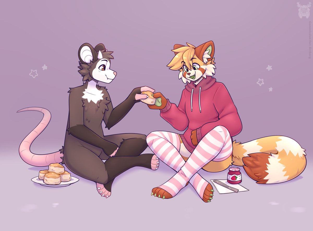 Fleurfurr's tweet photo. Jam buds 🍓 https://t.co/T7KRd4CT8p