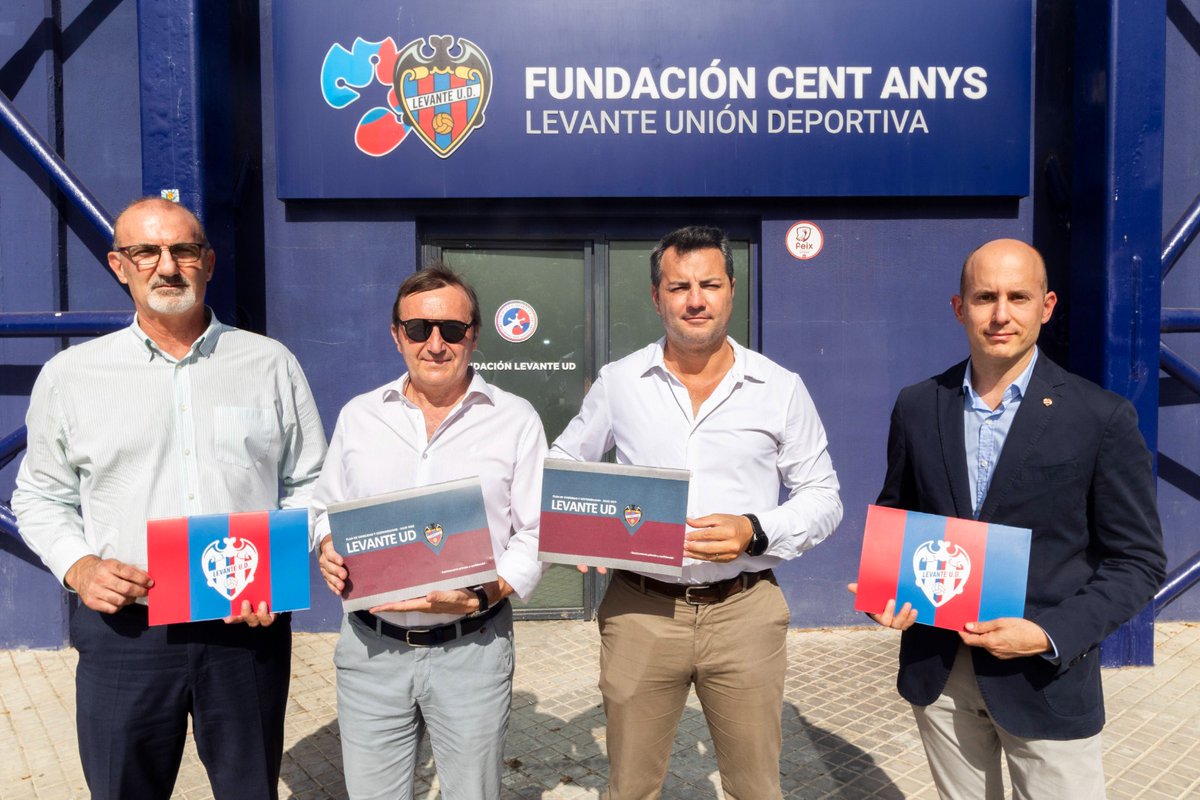 Valiente (@valientecab) on Twitter photo Presentación de nuestro Plan de Viabilidad y Sostenibilidad para nuestro <a href="/LevanteUD/">Levante UD</a> por parte de todo el equipo en las oficinas de <a href="/LUDfundacion/">Fundación Levante UD</a>
#MachoLevante
🐸💙❤️⚽ Presentación de nuestro Plan de Viabilidad y Sostenibilidad para nuestro <a href="/LevanteUD/">Levante UD</a> por parte de todo el equipo en las oficinas de <a href="/LUDfundacion/">Fundación Levante UD</a>
#MachoLevante
🐸💙❤️⚽