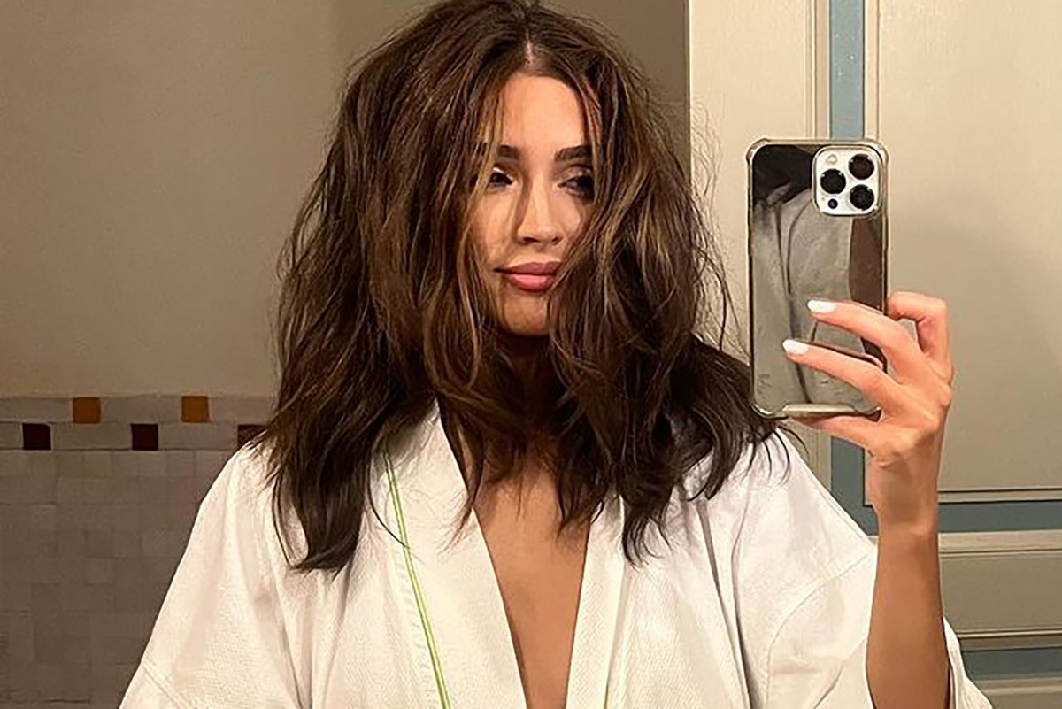 RT @PageSix: Enrobed Olivia Culpo shows off her bedhead and more star snaps https://t.co/1LASCyzZda https://t.co/1zZxx6CQl4