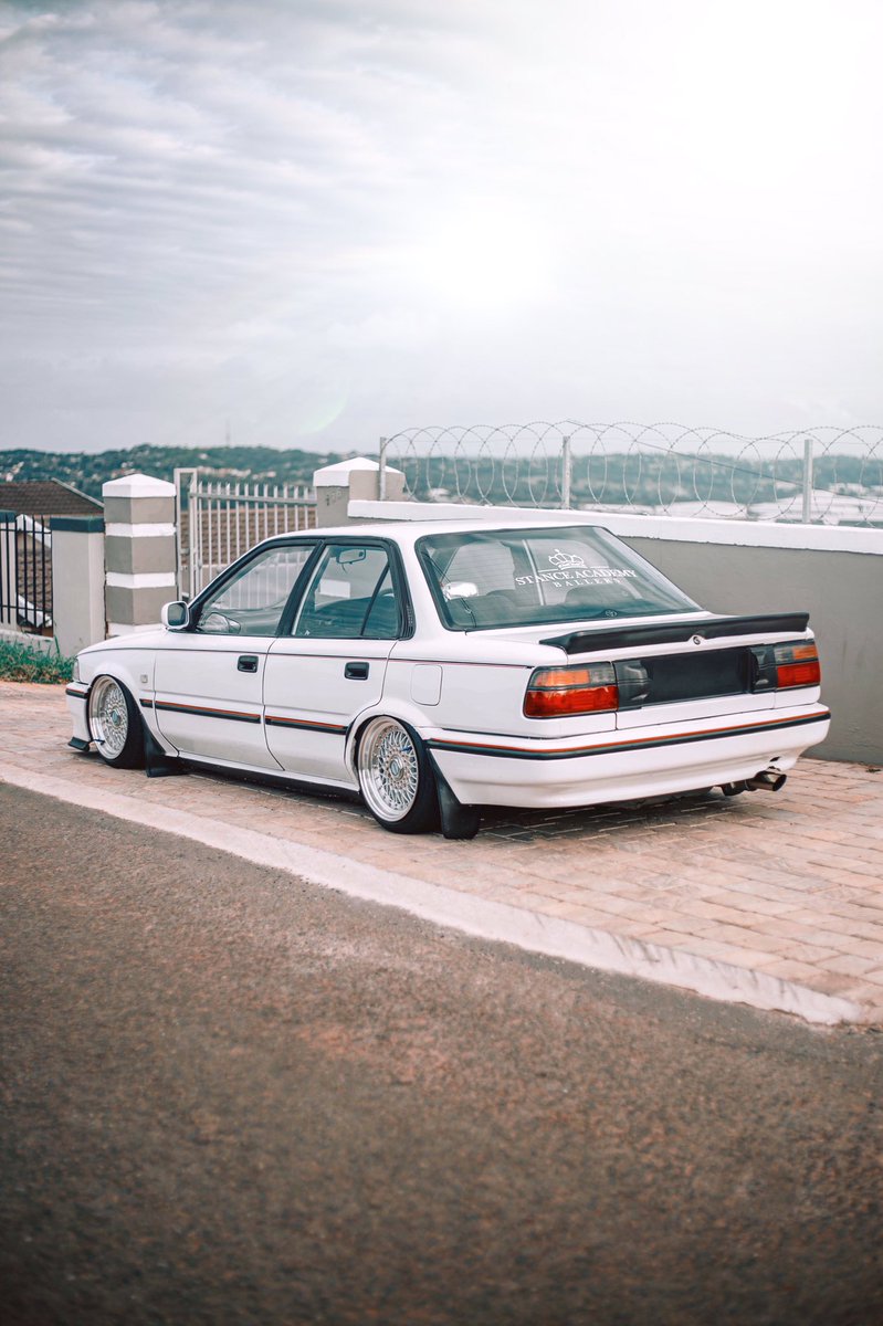 LUNGELO_H's tweet photo. #Stance #toyota #rxi #carphotography https://t.co/Uo48wHtYgC