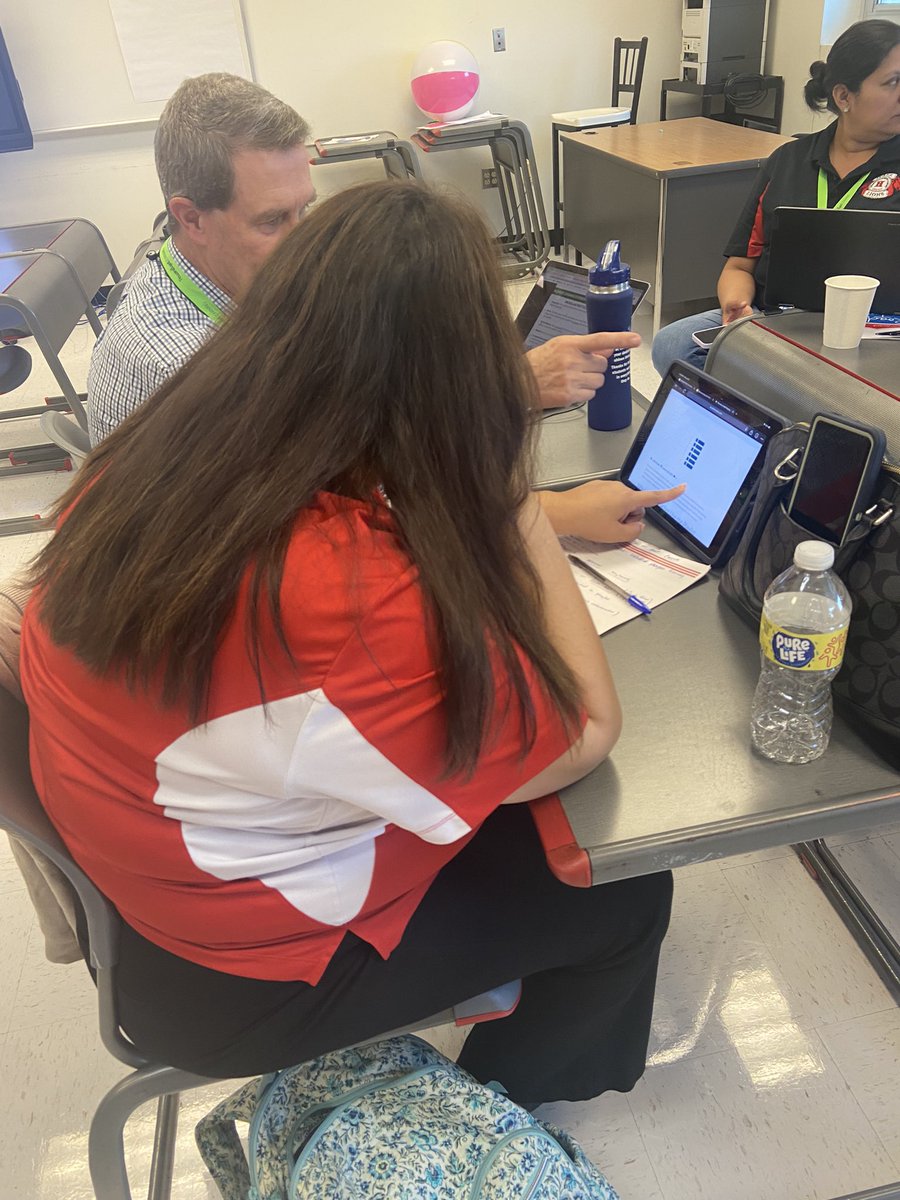 Emily Brokaw tweet media