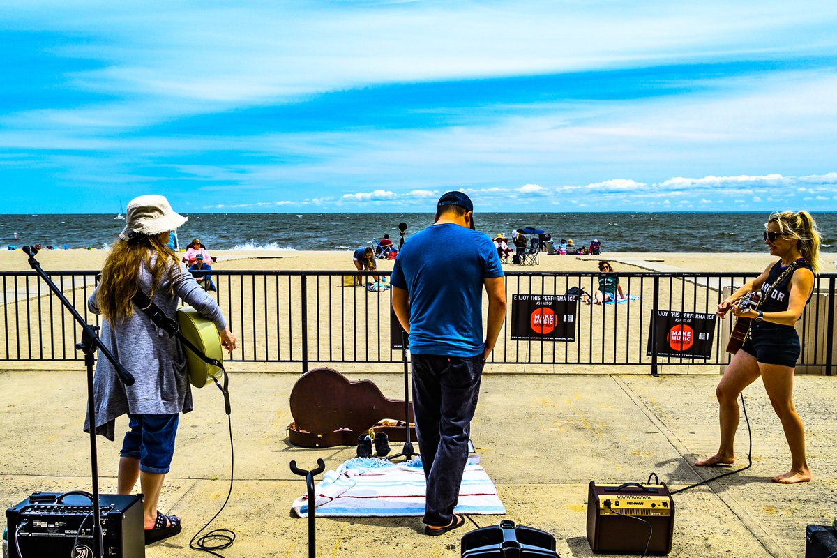 rockmommyrules's tweet photo. On this day in rock history …. just kidding, this is me and my band #trashingviolet playing @makemusicday at Jennings Beach in Fairfield on 6/21/23! https://t.co/ezmTBk9YPf