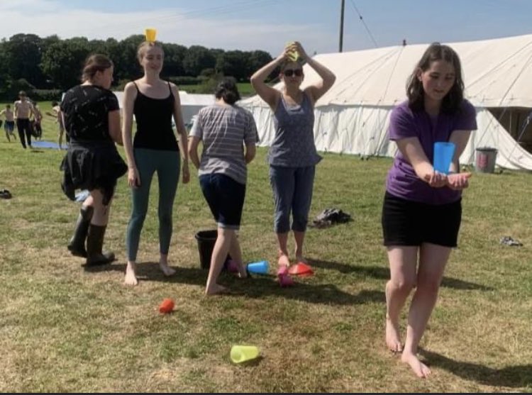 NefynCamps's tweet photo. A camp have taken advantage of the change in weather to do Nefyn Olympics today #oneofthekeynefynexperiences https://t.co/8Je6EOOsCv