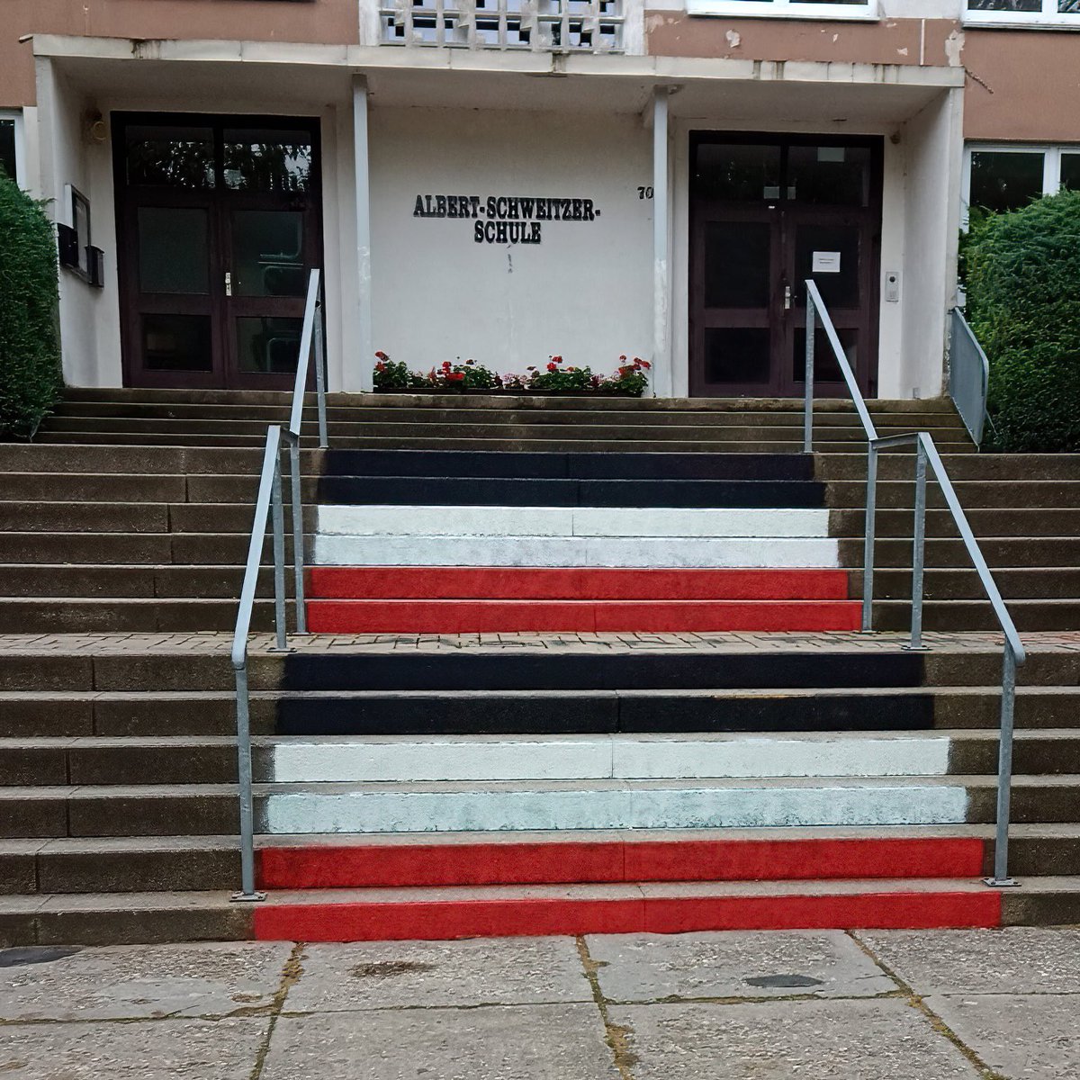 Ann-Katrin Müller tweet media