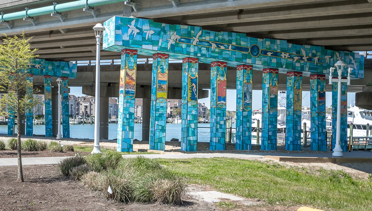 VABeachArts's tweet photo. #MuralMonday! π¨
Artwork: "Seashore Cathedral"
Artist: Pepe Gaka
Location: Rudee Loop
Learn more about this mural, and the rest of the Virginia Beach Public Art Program, at https://t.co/4SfEJVWMkW.
#vbarts #vbpublicart https://t.co/0o6PsLo5e7