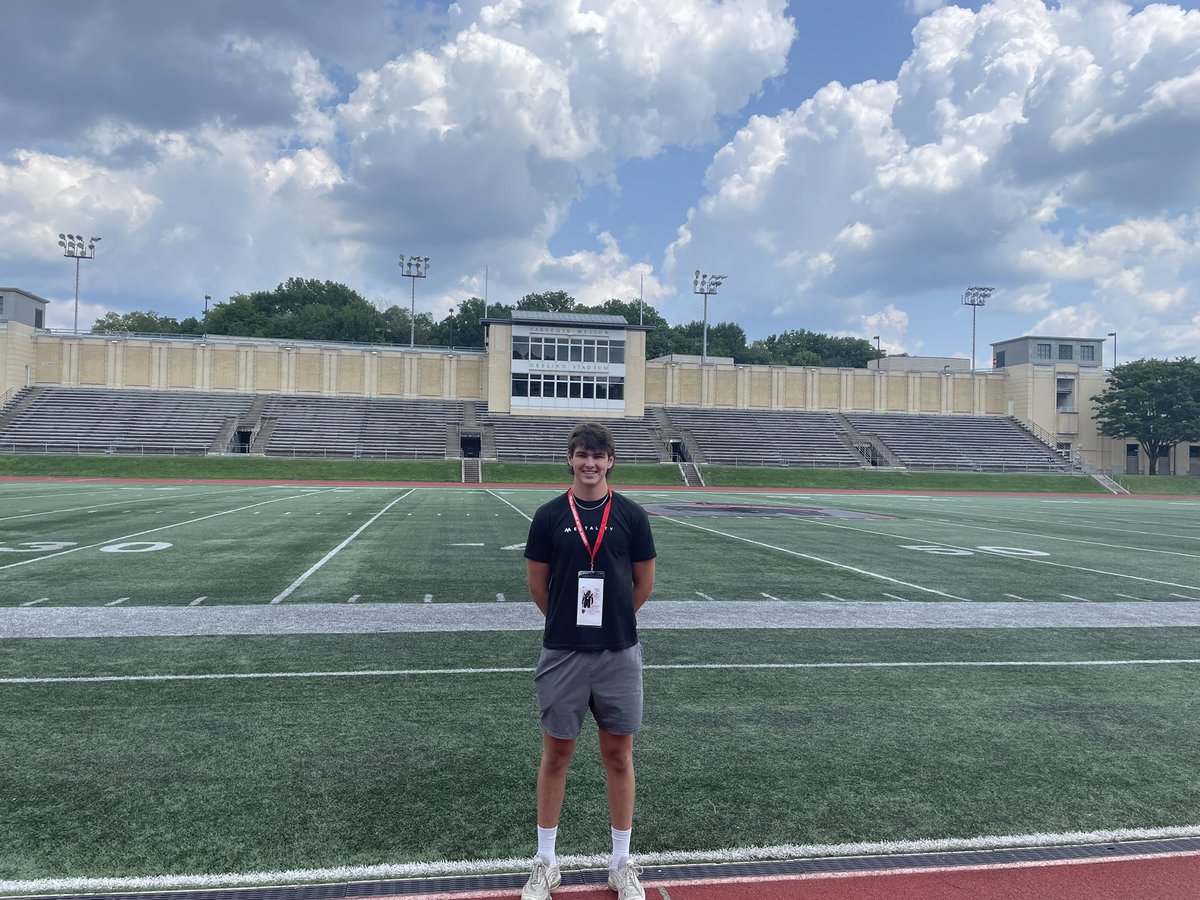 Had a great day visiting <a href="/TartanFB/">Carnegie Mellon Football</a> today! Got to learn a lot about what Carnegie Mellon has to offer both academically and athletically! Thank you <a href="/CoachRyanLarsen/">Ryan Larsen</a> for the invite!

<a href="/SVFootballCoach/">Pat OBrien</a> <a href="/DeepDishFB/">DEEP DISH FOOTBALL</a> <a href="/CoachBigPete/">Peter "Coach Big Pete" Leinweber</a> <a href="/PrepRedzoneIL/">Prep Redzone Illinois</a>