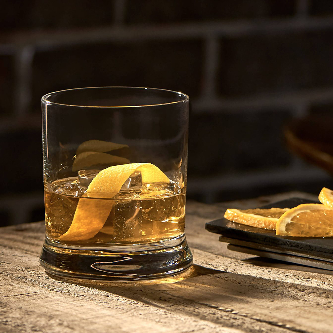 stirred_co's tweet photo. Want something sour? Make the Grand Margarita. Want something adventurous? How about an Anejo Old Fashioned.

#NationalTequilaDay, #Espolon, #Tequila, #grandmarnier, #Paloma, #Margarita, #oldfashioned, #blanco, #anejo, #reposado, #DrinkResponsibly https://t.co/g3oQuoG9jv