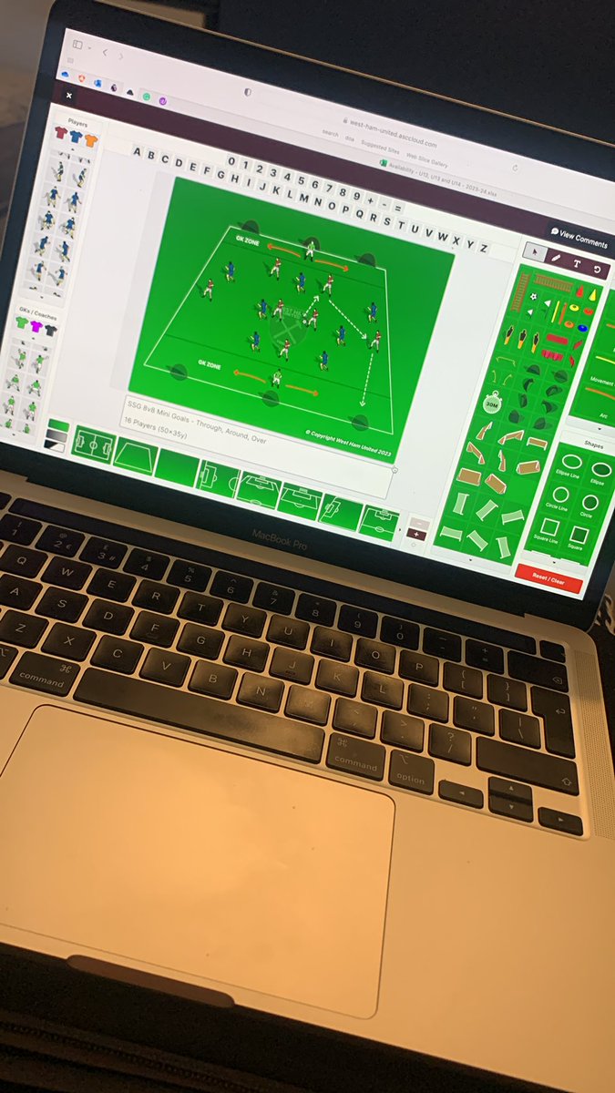 The Football brain doesn’t stop ticking 🧠📝.

#FootballsASimpleGame