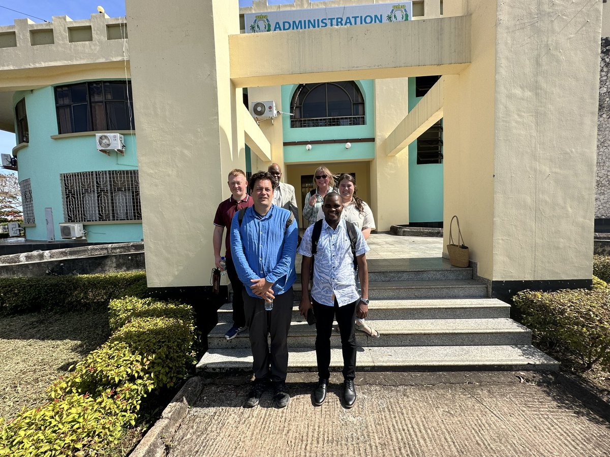 Zanzibar Red Colobus Project tweet media