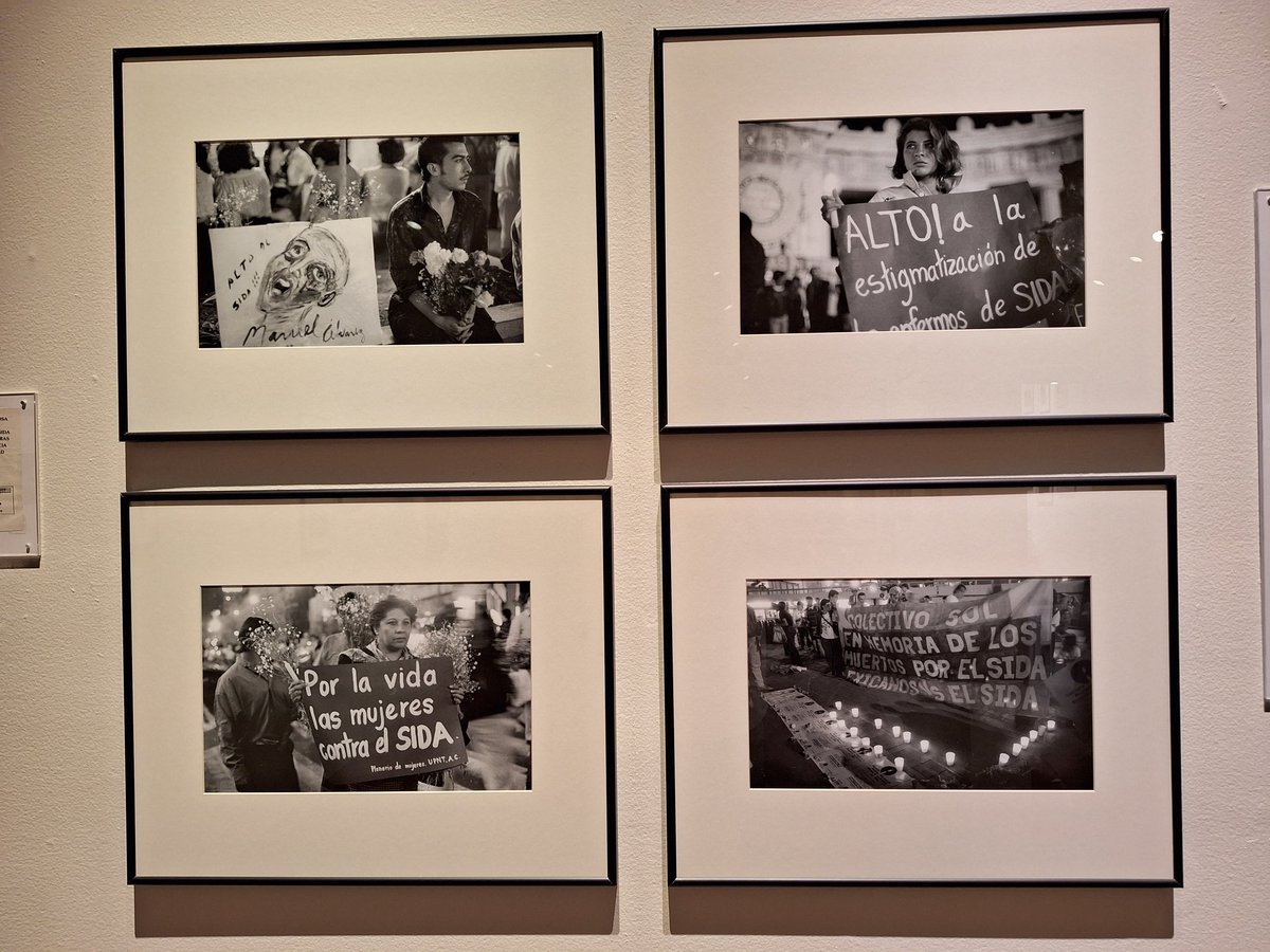 therobanda's tweet photo. Ayer terminó la exposición #PositivoNegativo en el @cimagen, la cual mostraba un acervo de registro sobre la lucha del sida, y posteriormente el VIH en nuestro país. El parecido y el reflejo con la lucha actual es inminente. Esto aún no se termina... #StopAidsNow https://t.co/ffFcyDJGmN