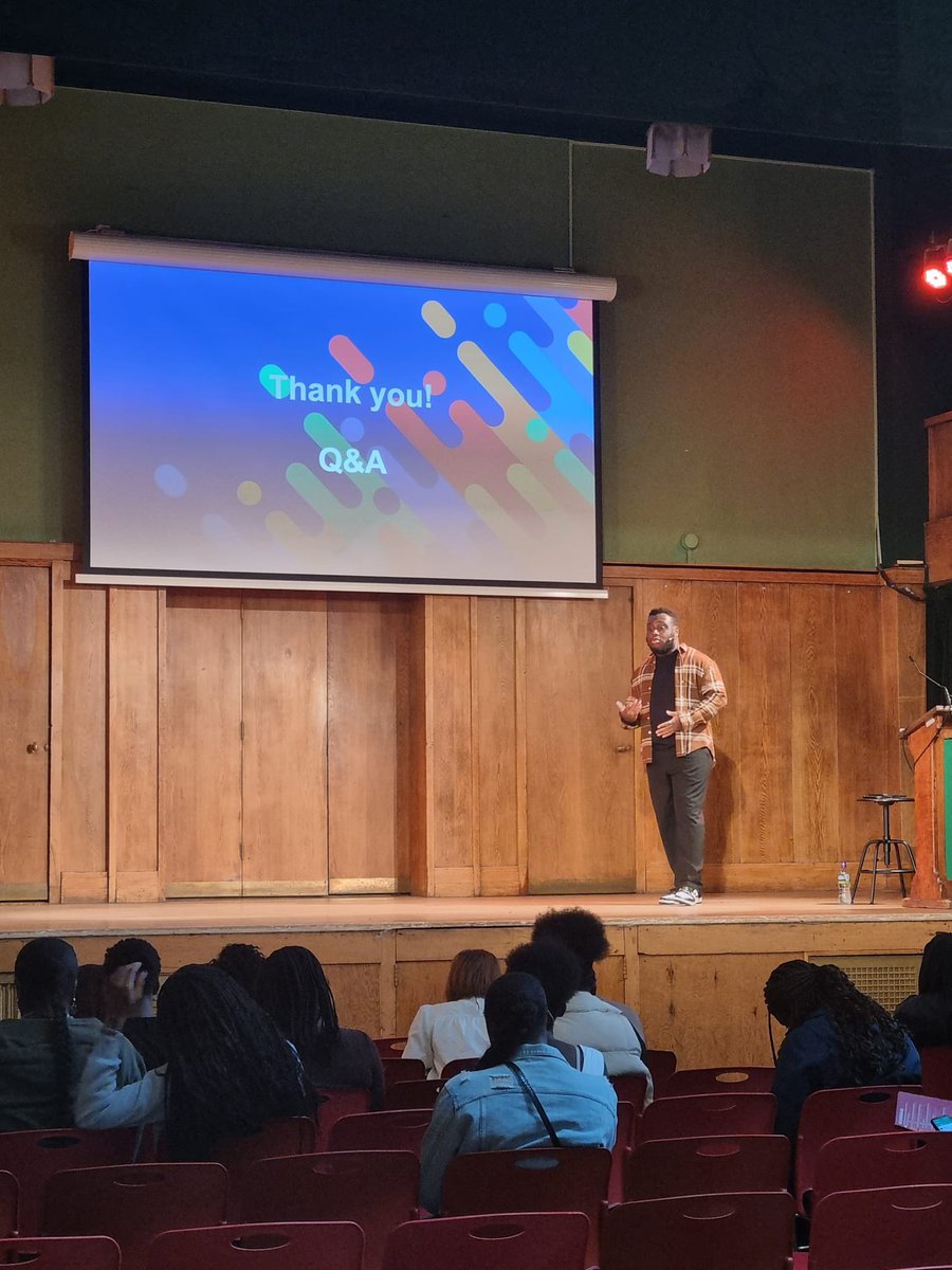 Psych_DP's tweet photo. Grateful to @LeadingRoutes for inviting me to speak to their Future Scholars about Mental Health &amp; Wellbeing at University!! 🎓 I had such a great time and I received warming feedback from those who attended. Here’s to becoming well and staying well! ☺️🙌🏾 https://t.co/jzJieCQchn