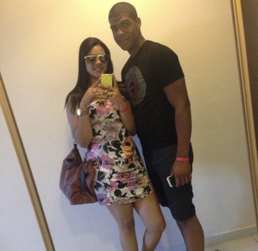 jennife05918454's tweet photo. @ceciarmy Esta pareja están juntos desde la adolescencia, él tuvo un accidente y quedó paralizado y ella jamas lo ha abandonada , hay algunas historias fantásticas conozco 2 https://t.co/tW3yg0hTLx