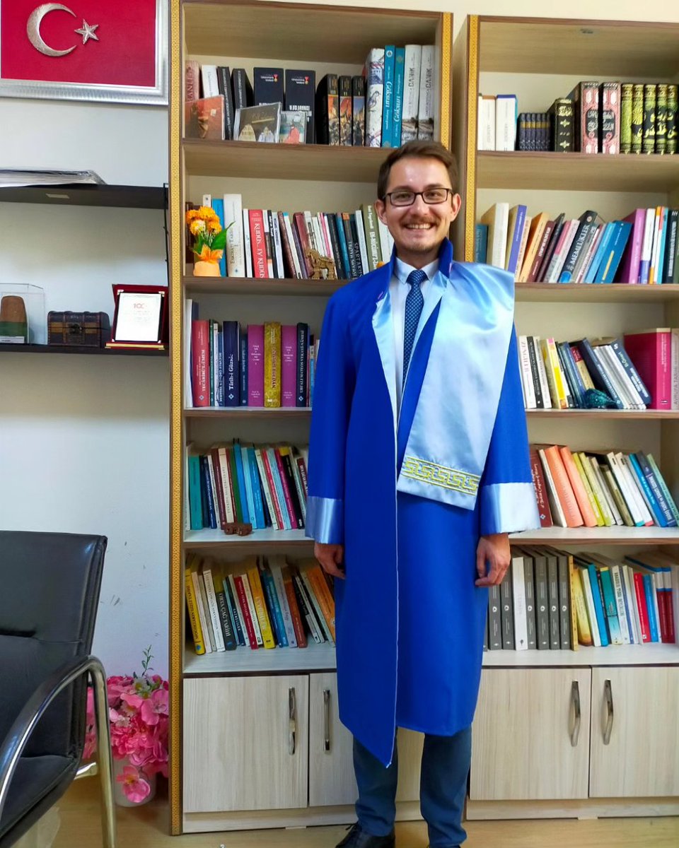 "Ortaçağ Akdenizinin Renkleri" başlıklı Doktora Tezi bugün savunuldu 🥰 kendisi artık Doktor Sercan Akiniz <a href="/SercanAkiniz/">Sercan AKİNİZ</a> tebrikler 🥳