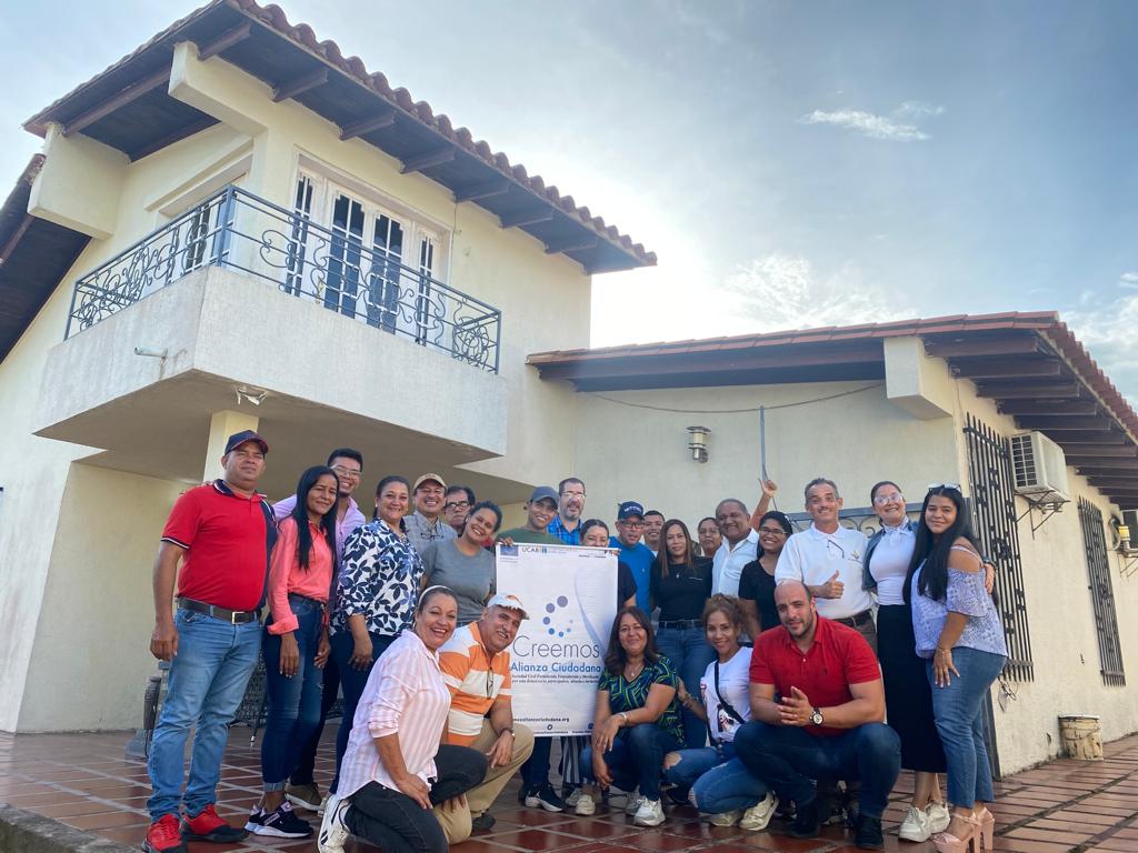 silvia_allenb's tweet photo. #24Julio @CreemosAlianzaC   trabaja en la capacitación, formación y organización del liderazgo social, y la participación ciudadana,  seamos multiplicadores de este proyecto de cambio para Venezuela.  #DLSACmonagas 
#Ucab https://t.co/QbuqBnT8tn