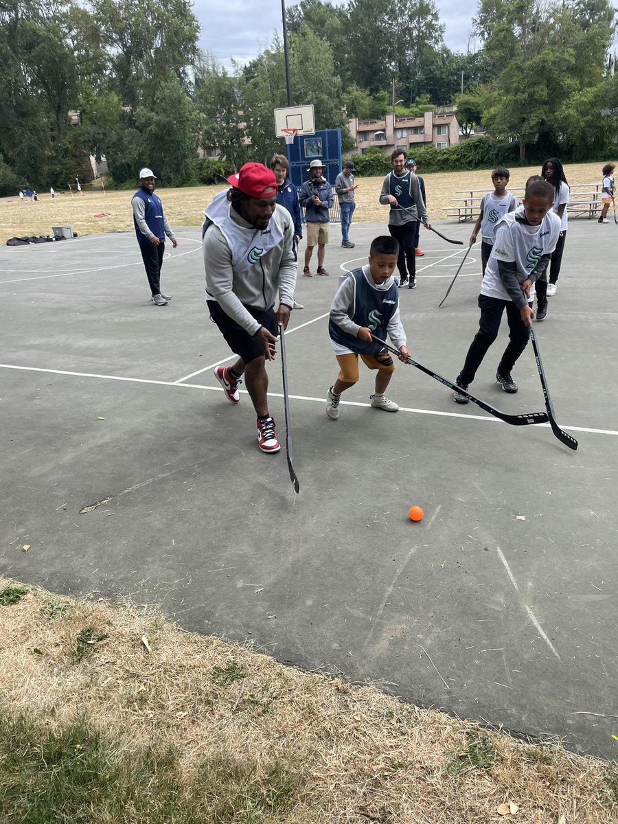 OneRoofFdn's tweet image. Light the lamp 🚨@MoneyLynch scores!

#timetoplay