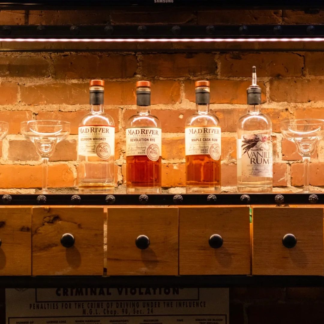 Oak Barrel Tavern tweet media