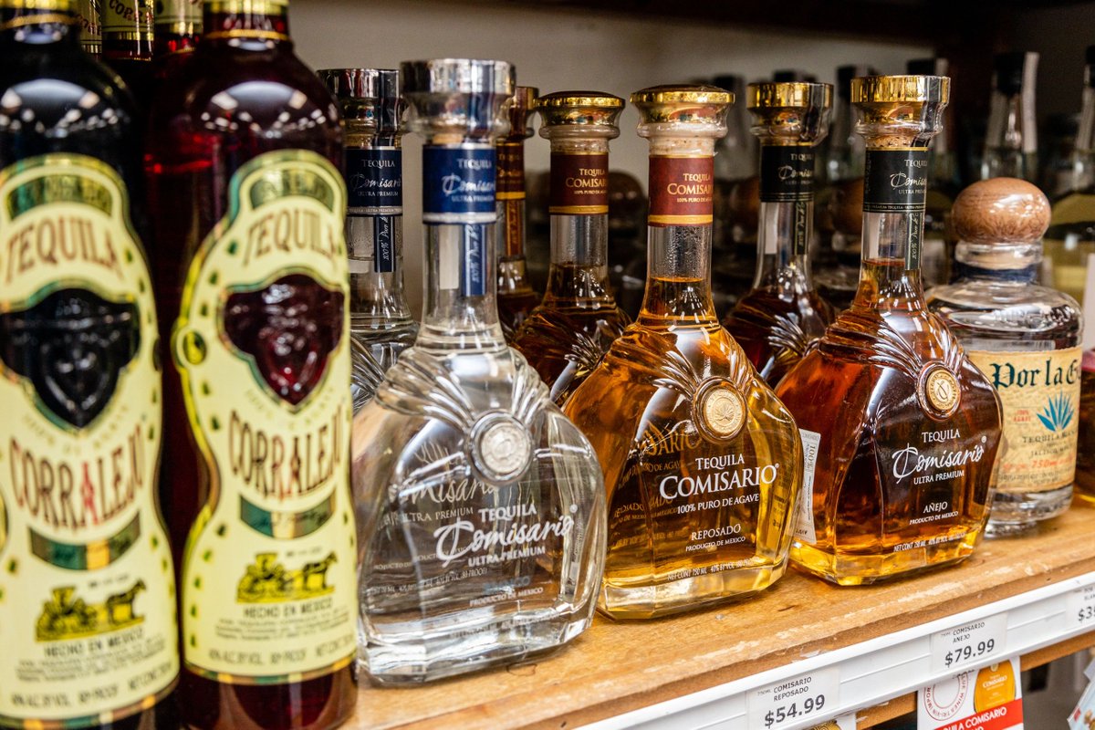PequaSpirits's tweet photo. When you shop at Pequa Spirits, you're not just getting a great selection and prices, but also contributing to the growth of your neighborhood. Thank you for choosing to shop local! 🙌#SupportLocalBusinesses #ShopLocal #CommunityLove https://t.co/qHcgPVRTNi